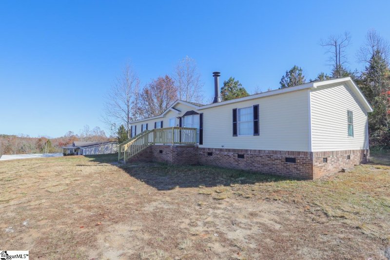 Property image 3 at 133 Sweetbud Court, Easley, SC 29640