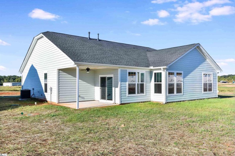 Property image 4 at 1030 Linden Ridge Road, Greer, SC 29651