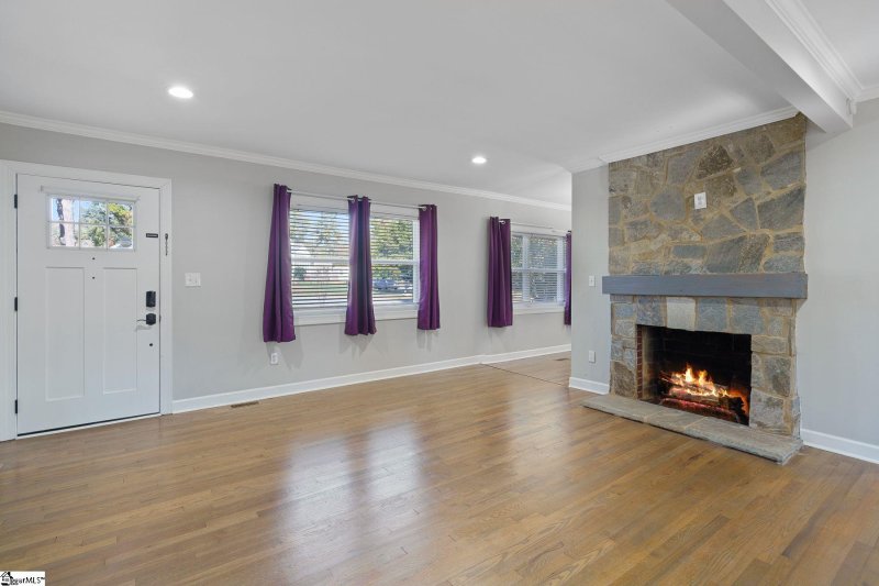 Property image 3 at 311 Crestfield Road, Greenville, SC 29605