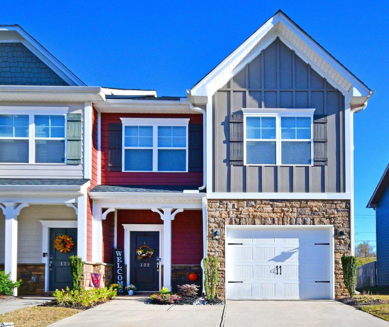 122 Hartland Place
