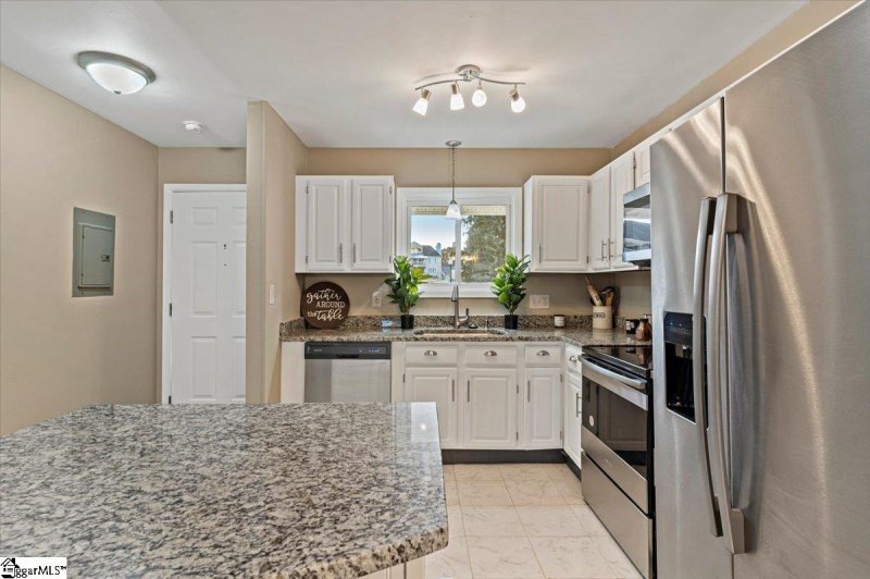 Property image 4 at 411 Northlake Drive, Anderson, SC 29625-5307