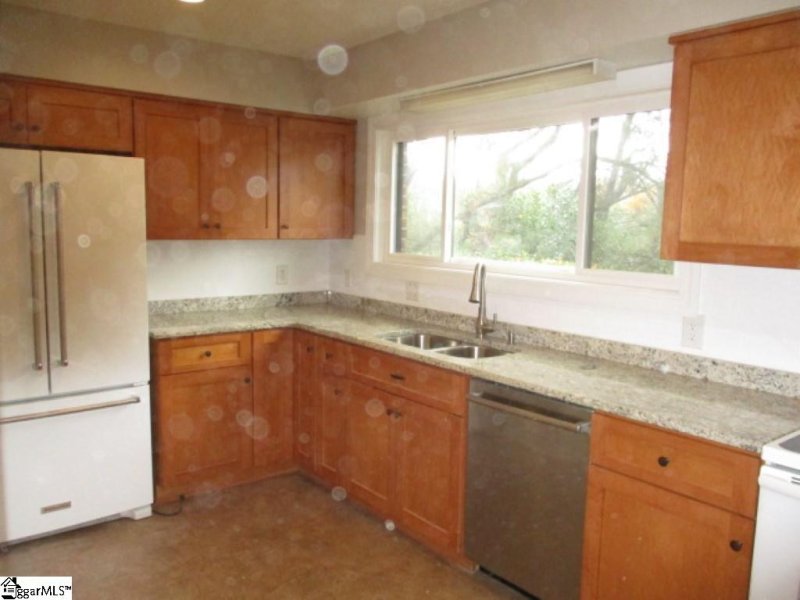 Property image 4 at 28 Briarglen Place, Greenville, SC 29615