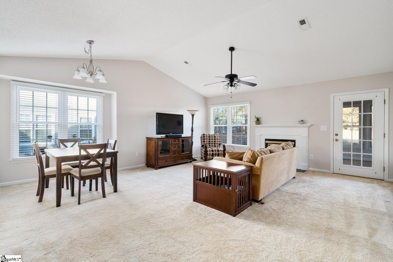 Property image 4 at 526 Wentworth Street, Mauldin, SC 29662