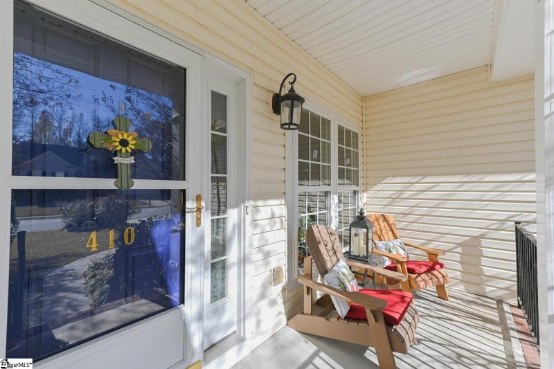 Property image 4 at 410 Belgray Court, Taylors, SC 29687