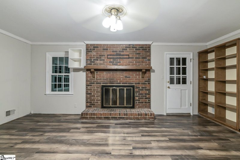 Property image 3 at 119 Roswell Terrace, Spartanburg, SC 29307