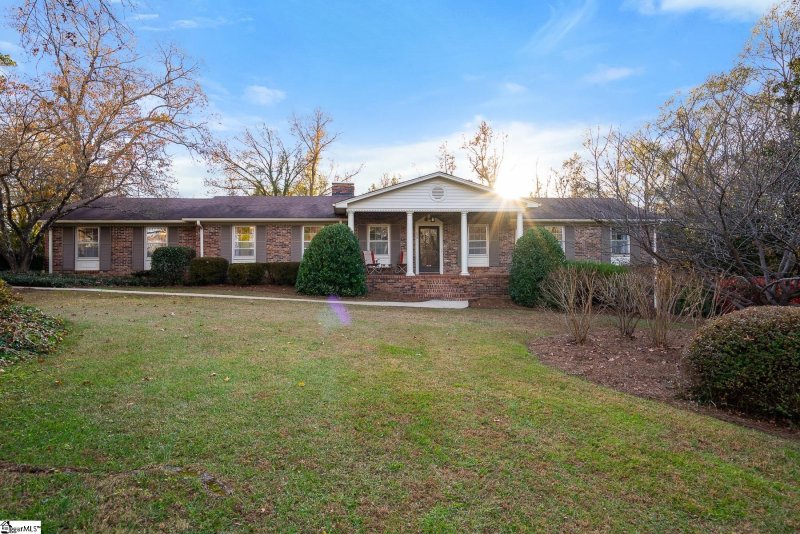 Property image 2 at 219 Belmont Drive, Fountain Inn, SC 29644