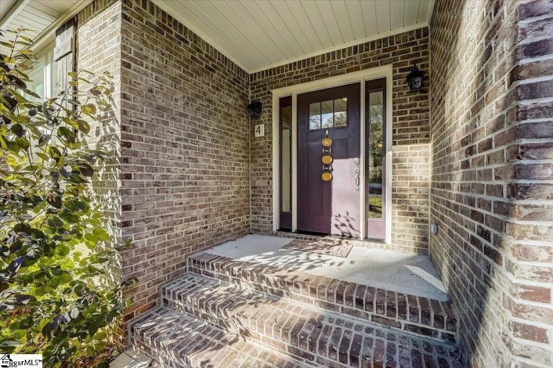 Property image 2 at 4 W Chaucer Road, Greenville, SC 29617
