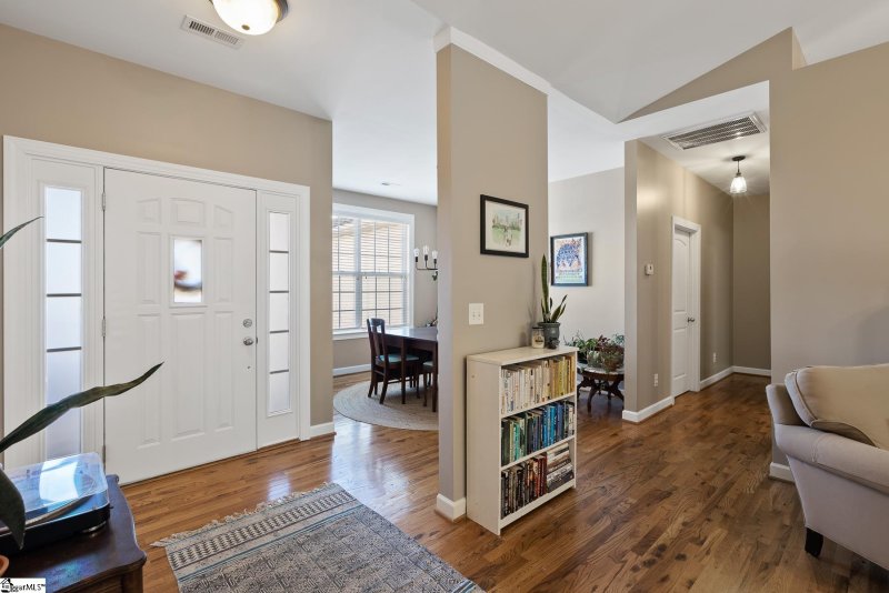 Property image 4 at 405 Summitbluff Drive, Greenville, SC 29617