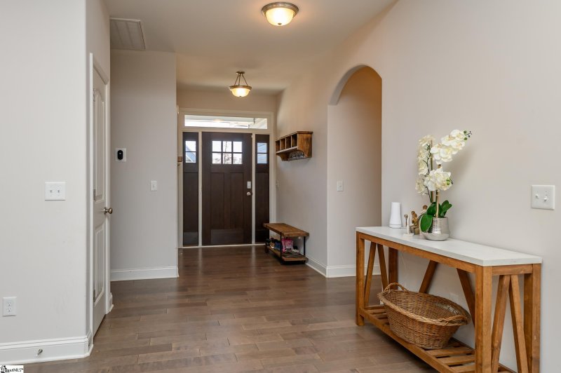 Property image 2 at 514 Turning Leaf Lane, Greer, SC 29651