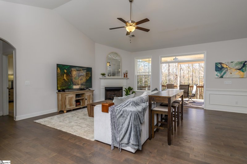 Property image 4 at 514 Turning Leaf Lane, Greer, SC 29651