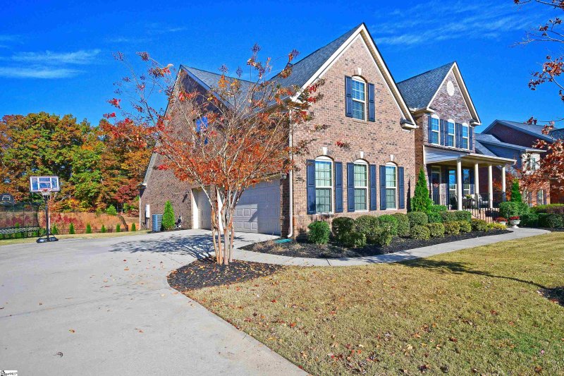 Property image 2 at 706 Pawleys Drive, Simpsonville, SC 29681-6545