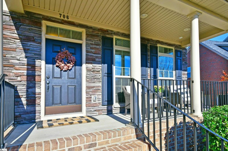Property image 3 at 706 Pawleys Drive, Simpsonville, SC 29681-6545