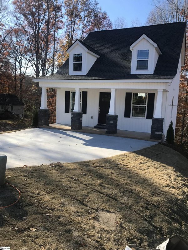 Property image 2 at 224 Joes Court, Easley, SC 29642-1749