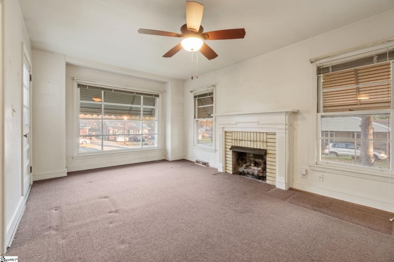 Property image 2 at 2 Tiffany Drive, Taylors, SC 29687