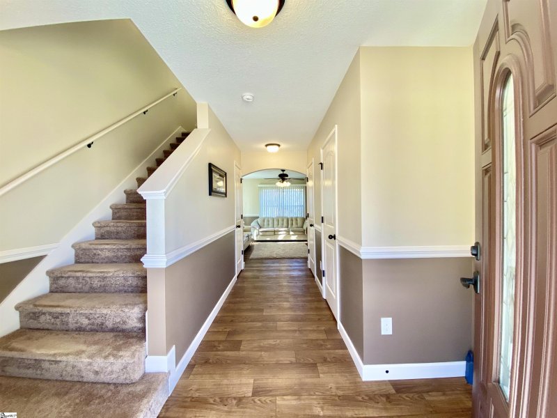 Property image 3 at 631 Chastine Drive, Spartanburg, SC 29301