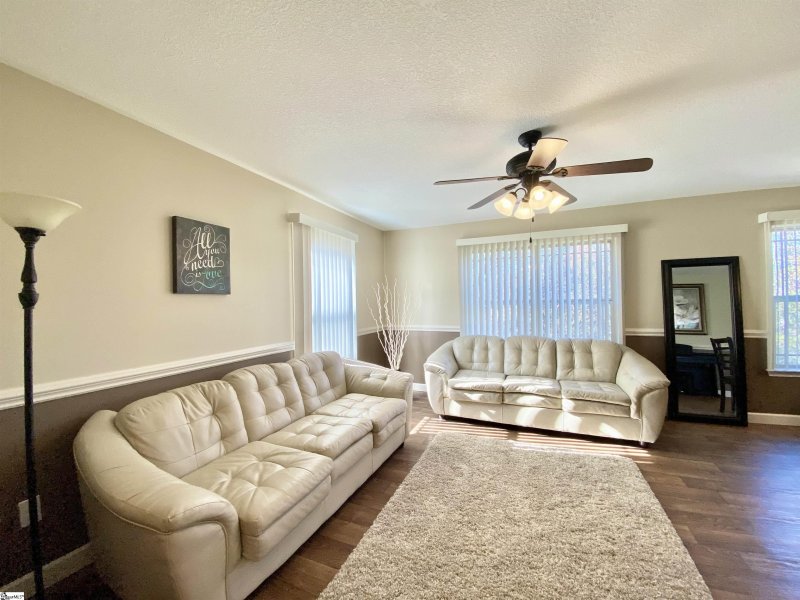 Property image 5 at 631 Chastine Drive, Spartanburg, SC 29301