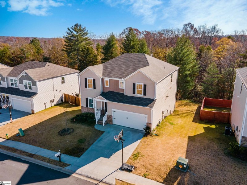 Property image 3 at 320 Jones Peak Drive, Simpsonville, SC 29681