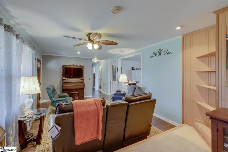 Property image 5 at 1026 Westwood Drive, Piedmont, SC 29673