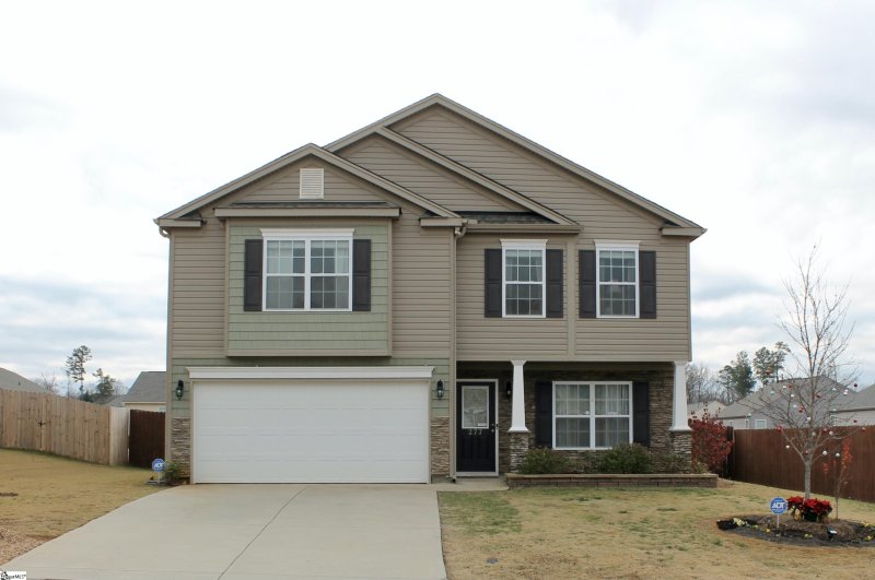 277 Golden Bear Walk