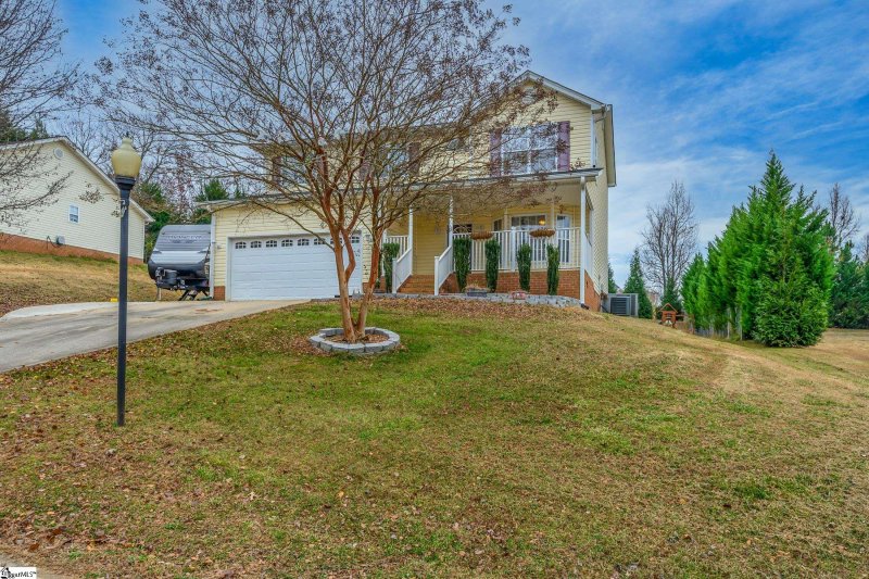 Property image 2 at 115 Spindleback Way, Greer, SC 29651
