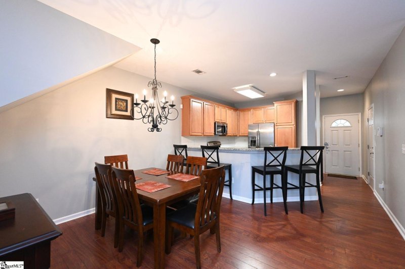 Property image 3 at 204 Cedar Crossing Lane, Greenville, SC 29615