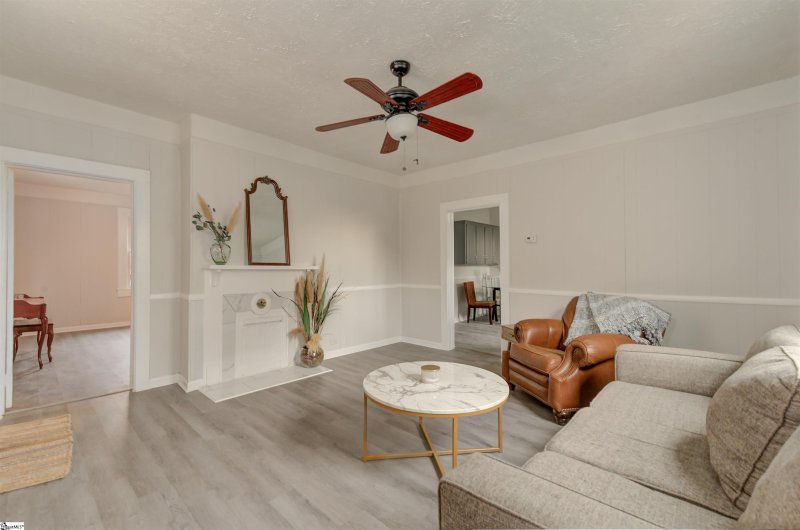 Property image 4 at 24 Draper Street, Greenville, SC 29611