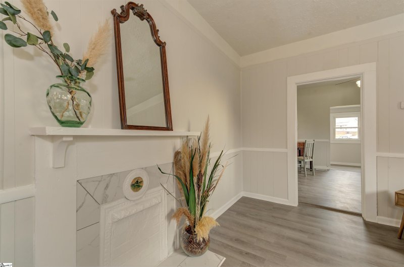 Property image 5 at 24 Draper Street, Greenville, SC 29611