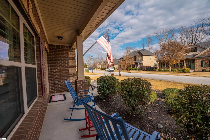 Property image 3 at 107 Versilia Lane, Simpsonville, SC 29681