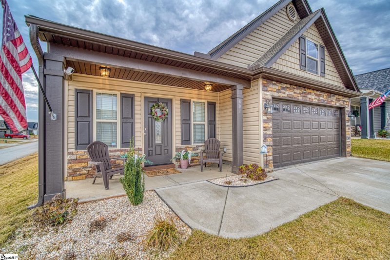 Property image 2 at 801 Alley Ridge Drive, Inman, SC 29349