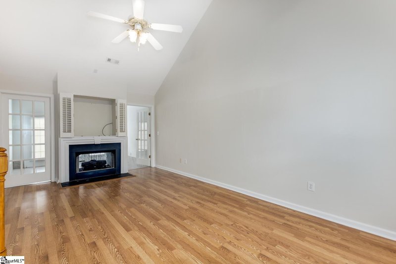 Property image 2 at 8 Cedar Rock Drive, Greer, SC 29650