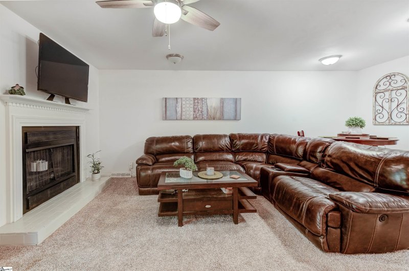 Property image 5 at 5 Creekside Way, Greenville, SC 29609