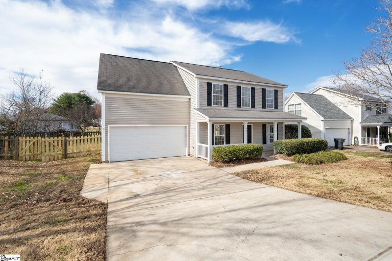 Property image 3 at 402 Hampton Ridge Drive, Greer, SC 29651-5804