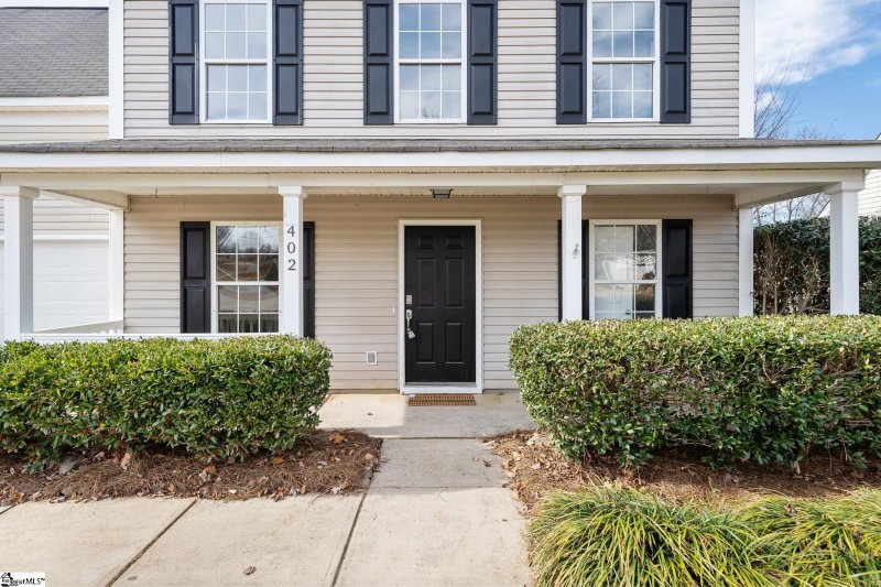 Property image 4 at 402 Hampton Ridge Drive, Greer, SC 29651-5804