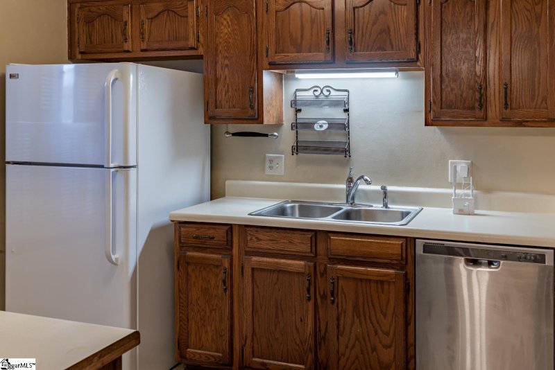 Property image 4 at 215 Duncan Chapel Road, Greenville, SC 29617