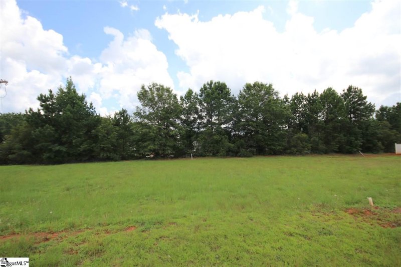 Property image 2 at 105 PALMETTO Way, Easley, SC 29642