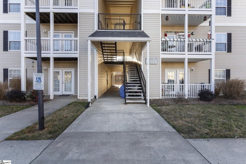 122 McKenna Circle