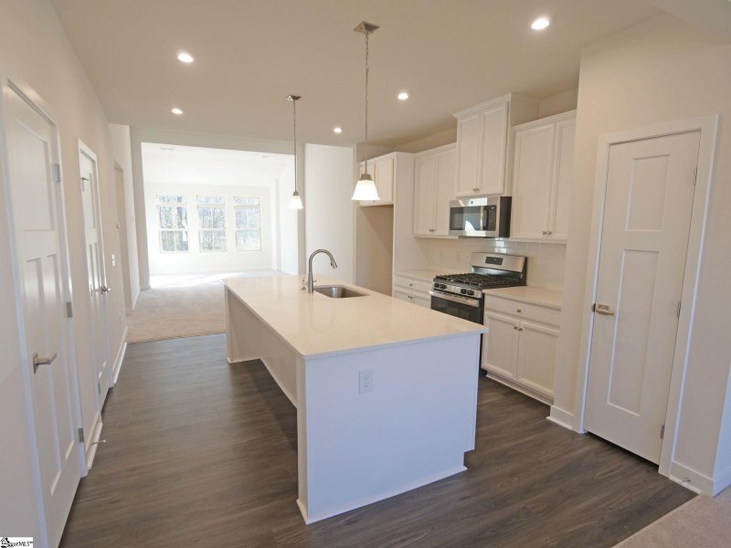 Property image 3 at 5 Moss Hollow Way, Simpsonville, SC 29680