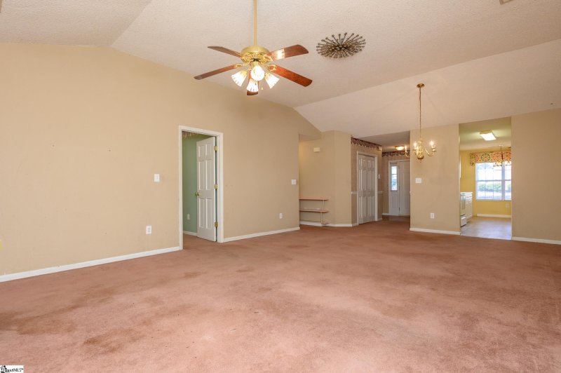 Property image 4 at 22 Bailess Court, Greer, SC 29650