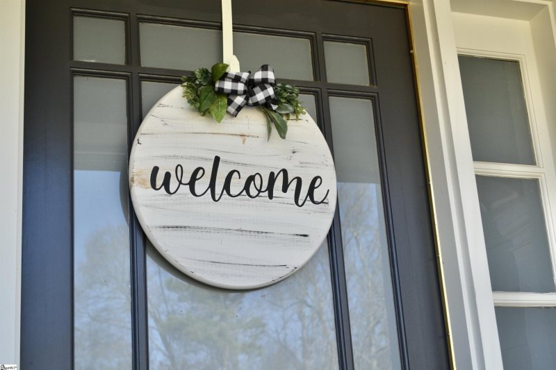 Property image 3 at 105 Burning Bush Lane, Greenville, SC 29607