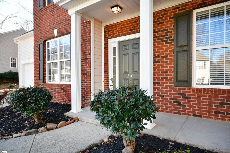 Property image 2 at 310 Whixley Lane, Greenville, SC 29607