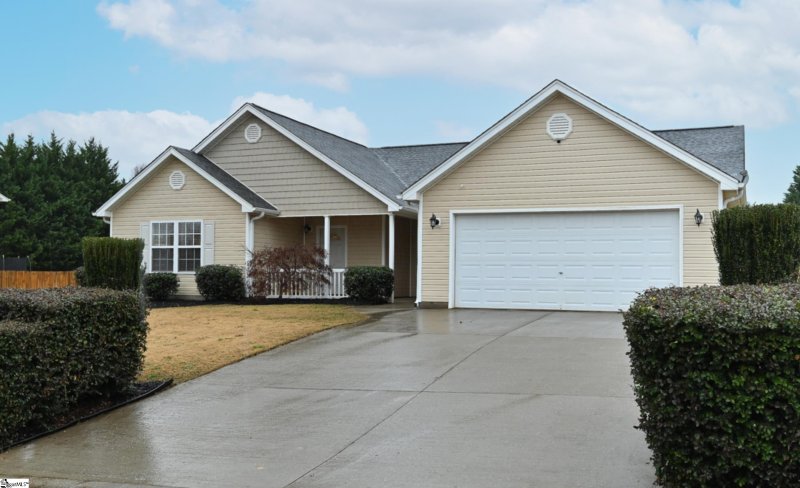 Property image 2 at 19 Regional Drive, Greer, SC 29651