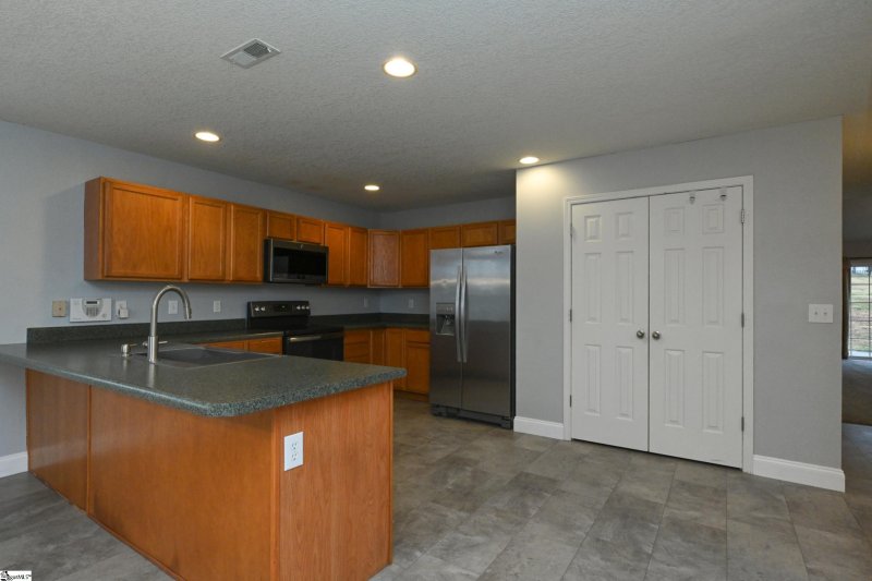 Property image 4 at 19 Regional Drive, Greer, SC 29651