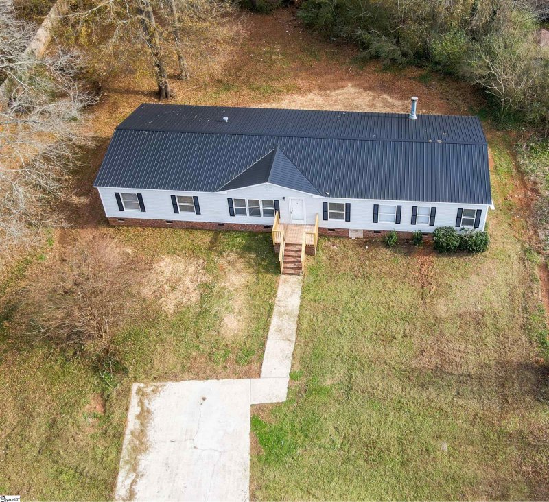 Property image 2 at 400 Sagewood Court, Fountain Inn, SC 29644