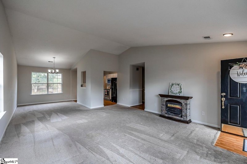 Property image 4 at 104 Granary Drive, Simpsonville, SC 29681