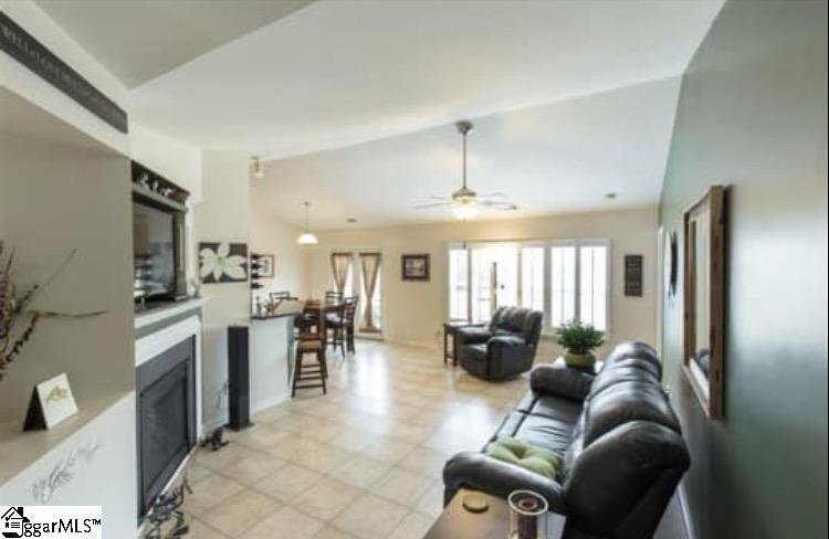 Property image 3 at 10 Blue Slate Court, Greenville, SC 29607