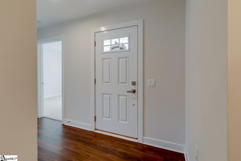 Property image 4 at 315 Fairmeadow Way, Greenville, SC 29617
