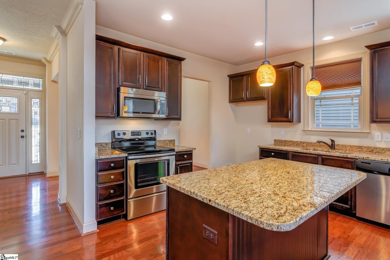 Property image 4 at 11 Litten Way, Greenville, SC 29615