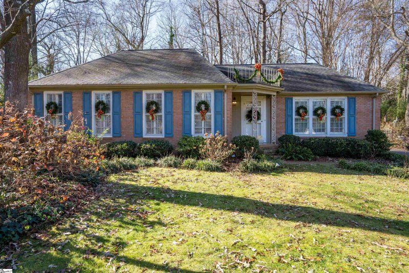 4940 Crosscreek Lane