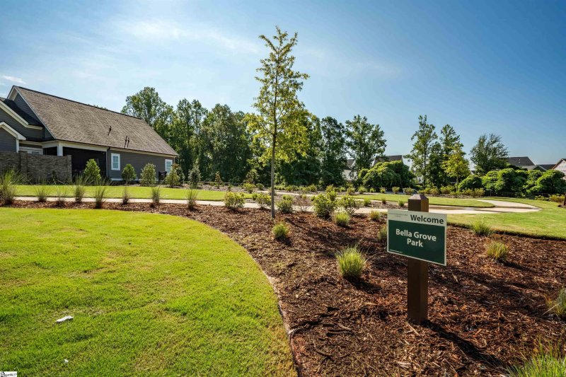 Property image 5 at 124 Jessen Drive, Greenville, SC 29607