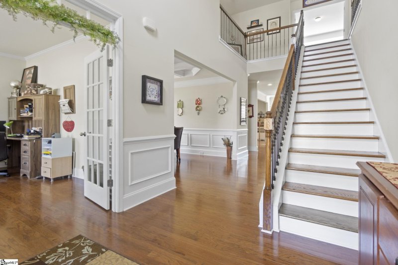 Property image 3 at 9 Latherton Court, Greenville, SC 29607